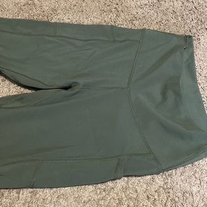 Lulu align with pocket DUPES